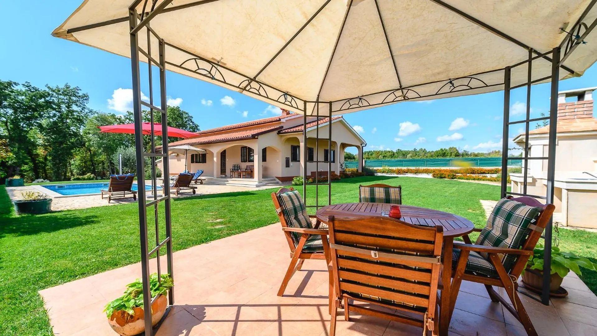 Villa Monika Tinjan
