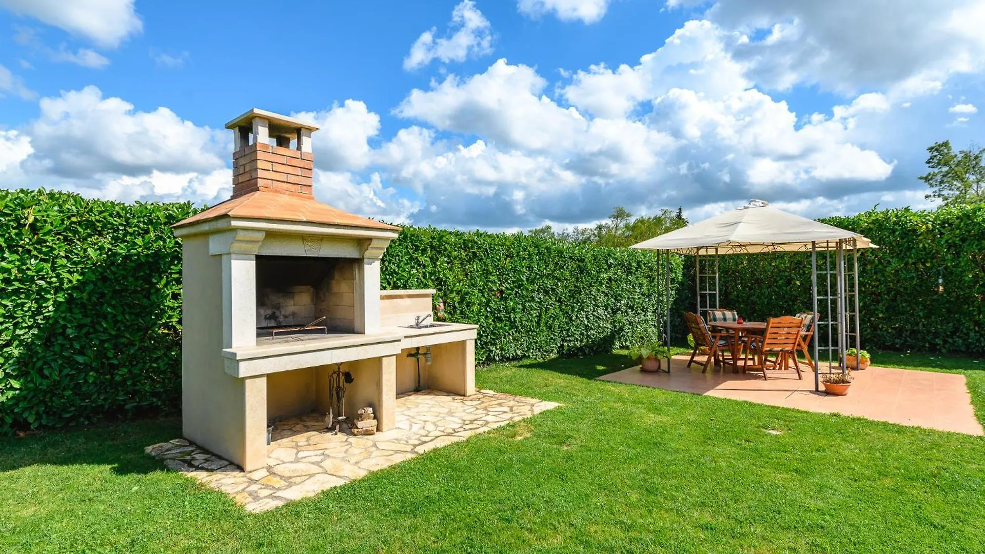 Villa Monika Tinjan Croatia