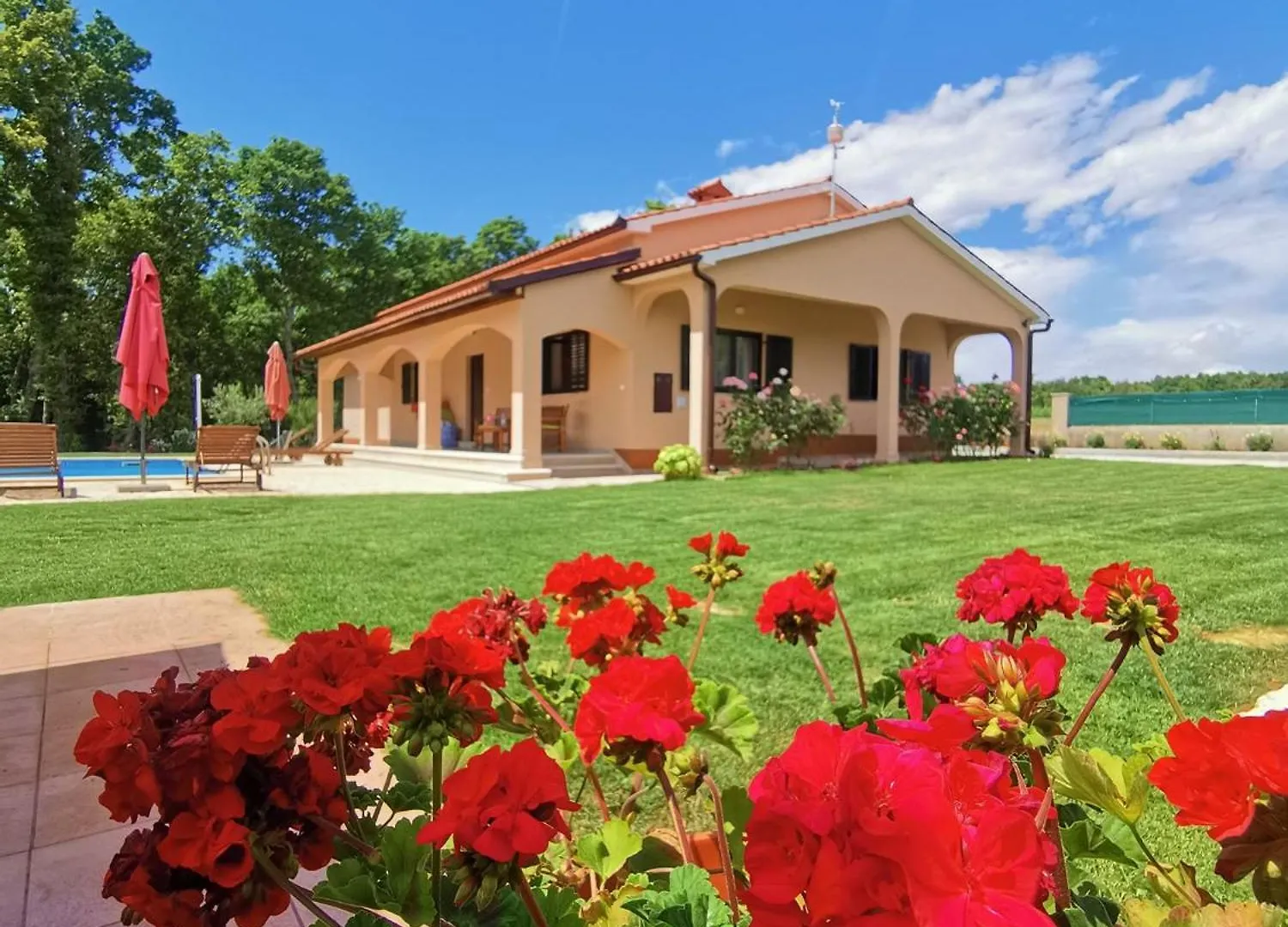 Villa Monika Tinjan